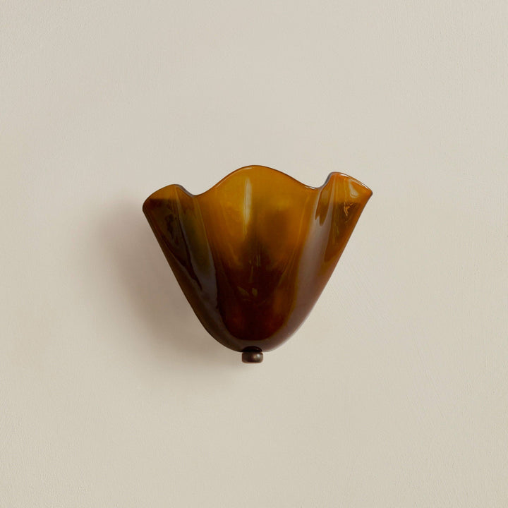 Lampada da parete LED a forma di conchiglia ispirata all&