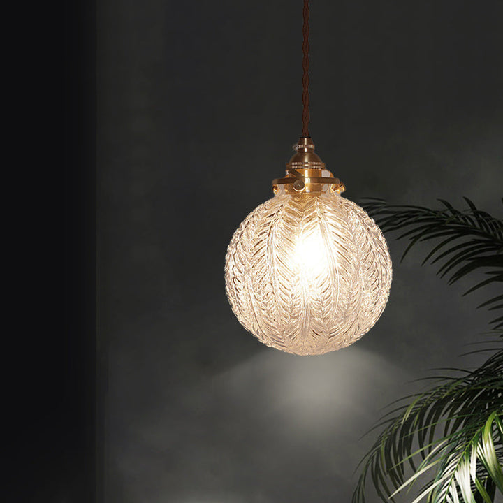 ColonialGlow: Lampada a sospensione rotonda in vetro con design coloniale e compatibile con LED – per ingressi e soggiorni