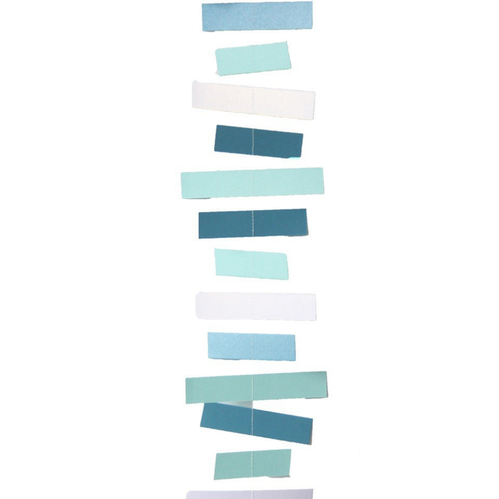 PrismStrips™ – Ghirlanda in Carta Riflettente Kinetica