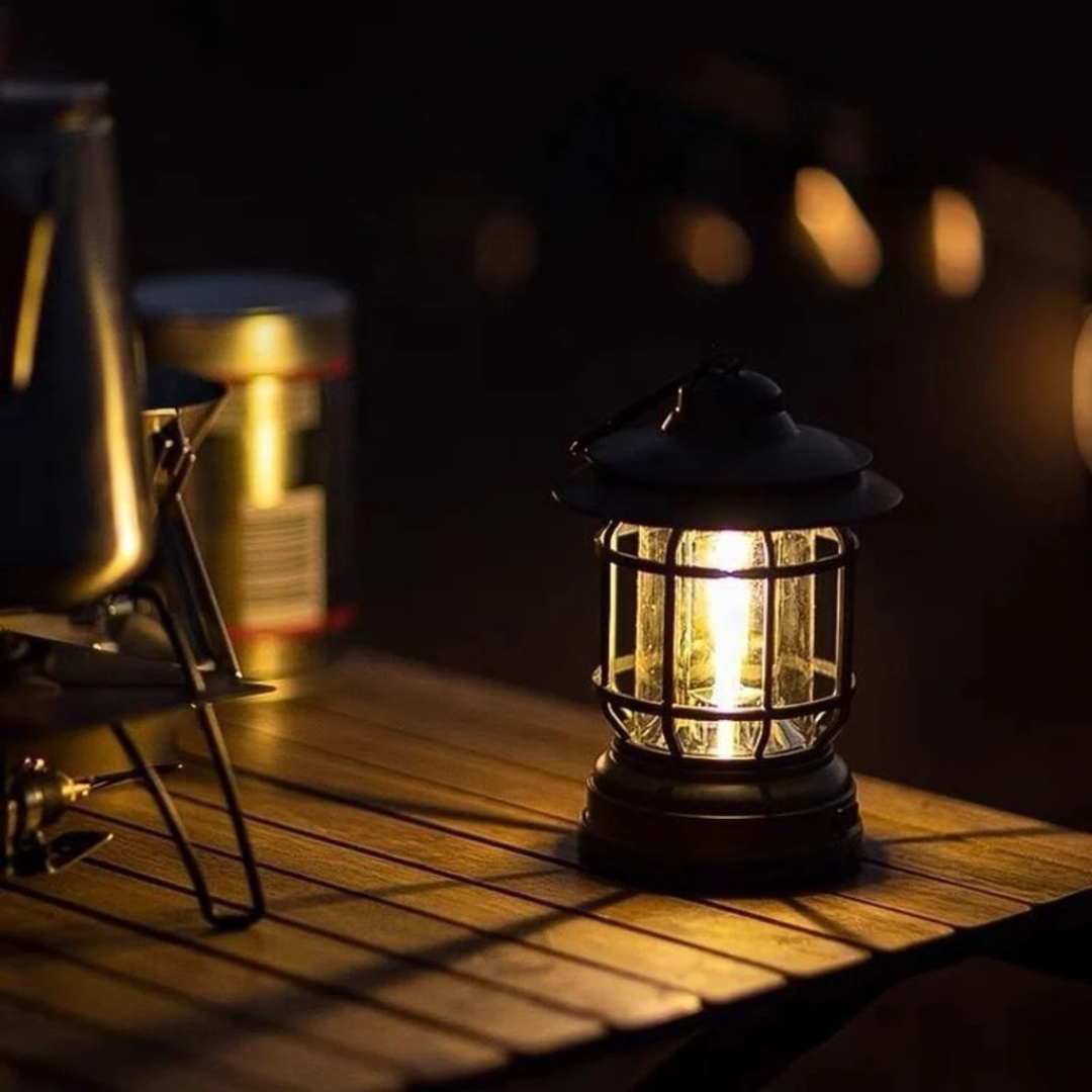 LumiCamp™ – Lampe de Camping Rétro Portable