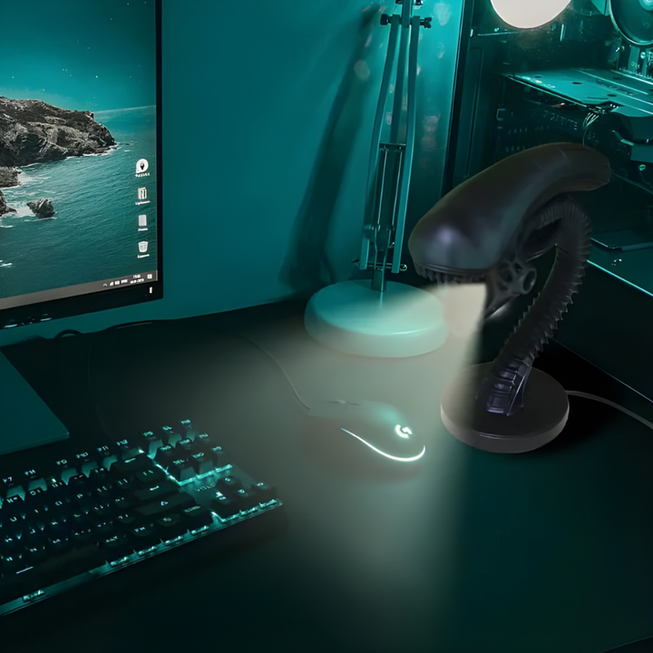 DarkSpine™ – Lampada da Scrivania da Collezione Ispirata alla Fantascienza e agli Alien