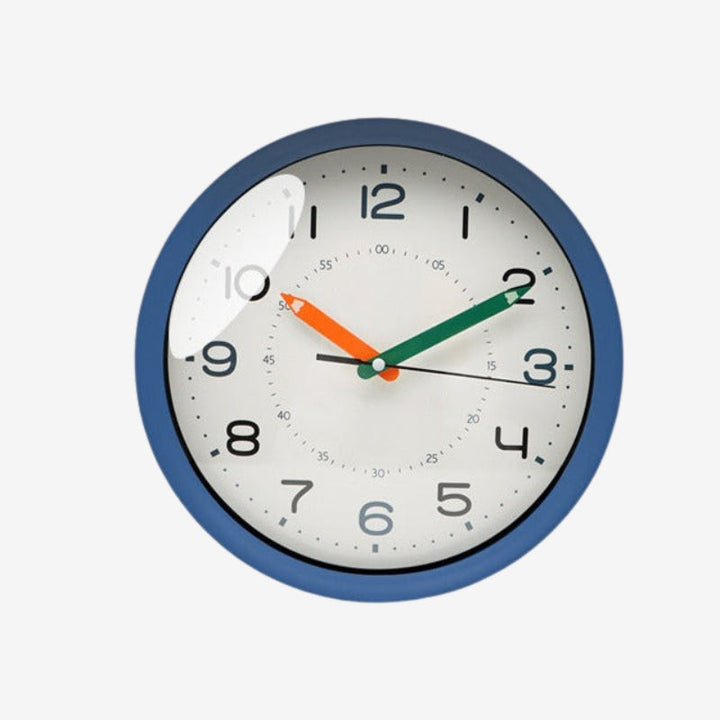 NordicTime – Orologio da Parete Rotondo con Numeri Nordici Chiari