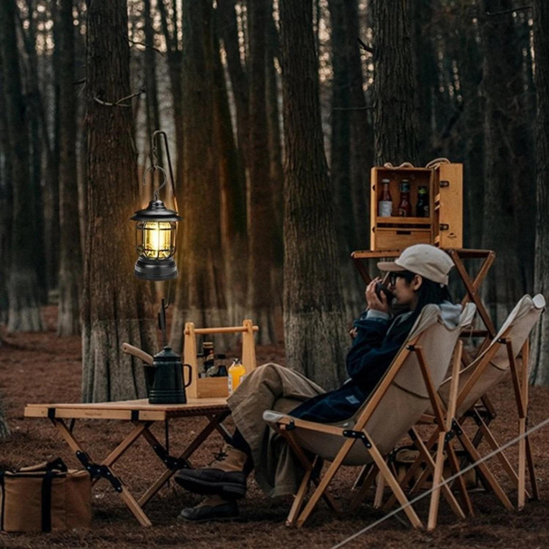LumiCamp™ – Lampe de Camping Rétro Portable