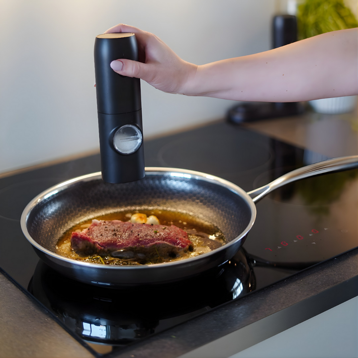 Aromix™ – Set Elettrico Automatico con Macinino per Sale e Pepe