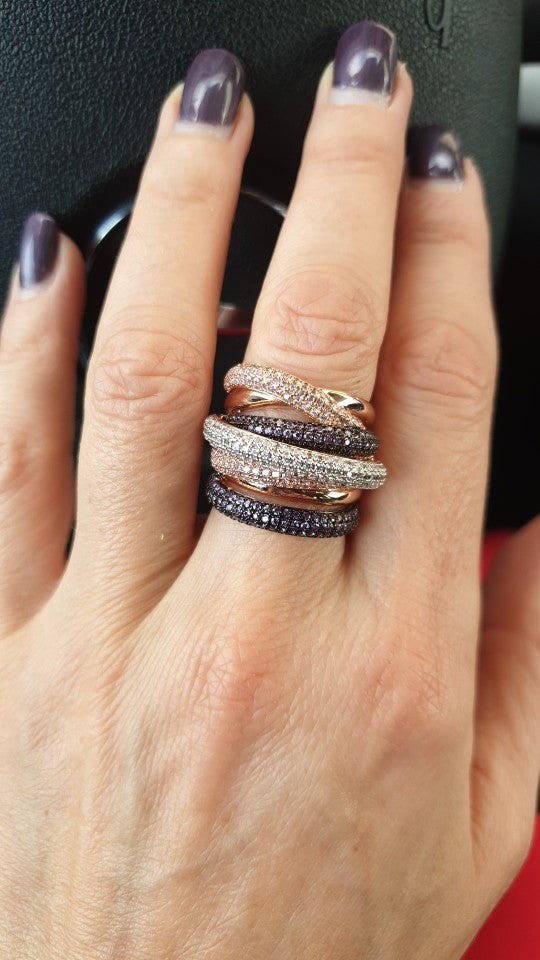 Anello impilabile per donne | Design di lusso | Zircone cubico | Anello di fidanzamento e statement