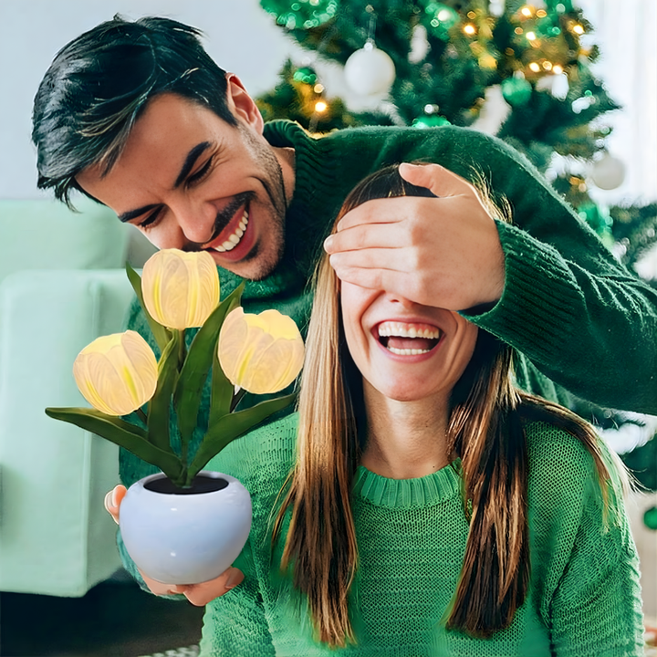 FloraLume™ – Lampada Notturna LED Tulipano Romantico