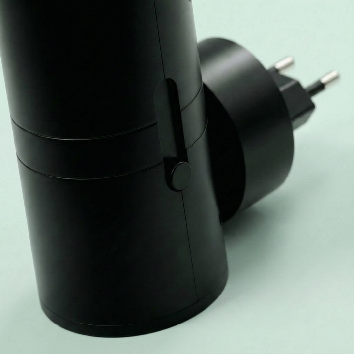 LiteSense™ – Sensore Intelligente di Luce Notturna da Incastro