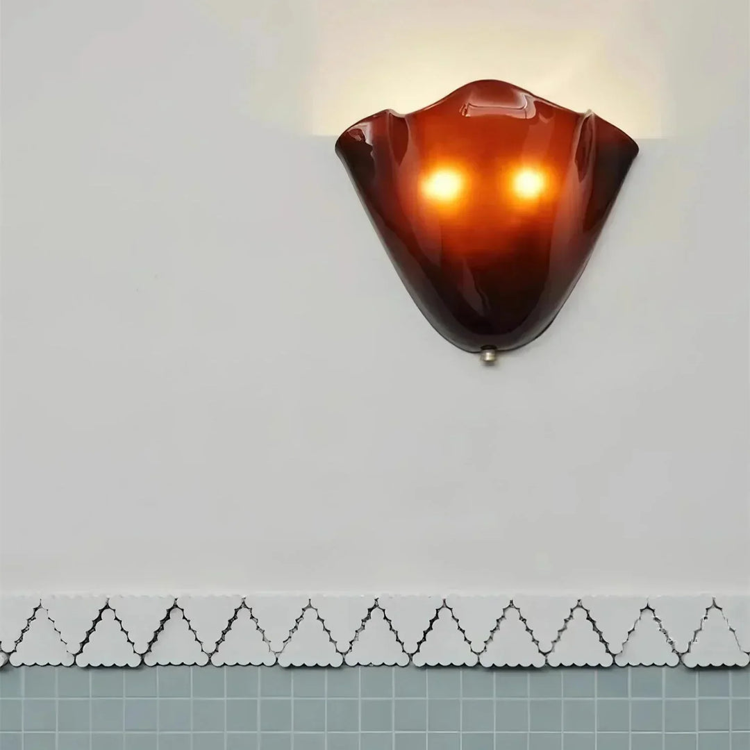 Lampada da parete LED a forma di conchiglia ispirata all&