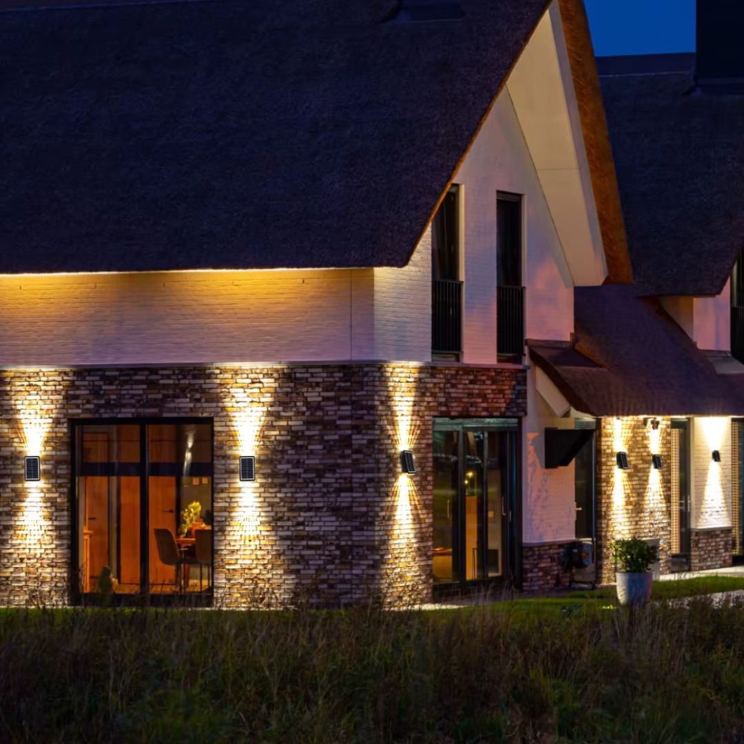 Glowrite™ – Lampada solare elegante per montaggio a parete