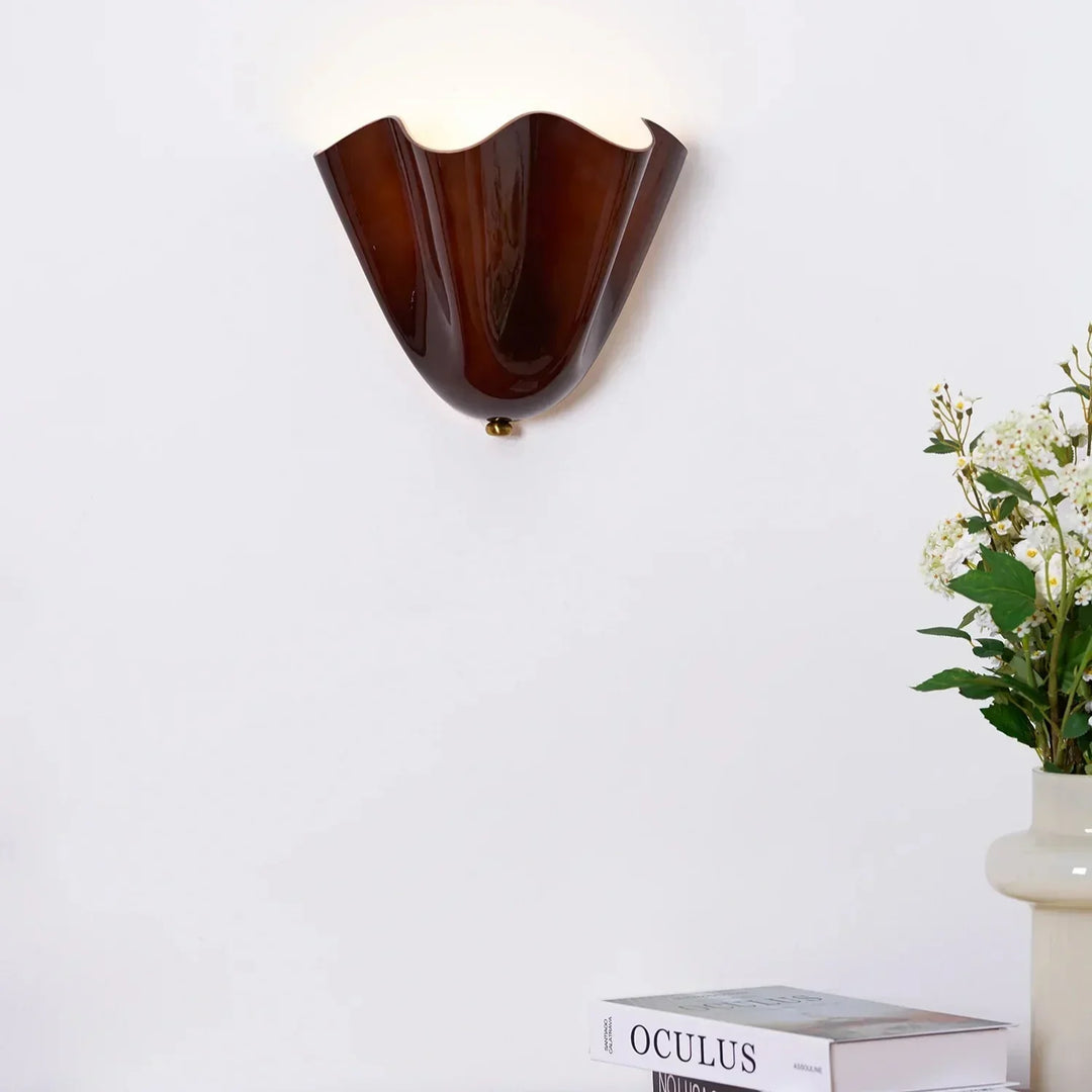 Lampada da parete LED a forma di conchiglia ispirata all&