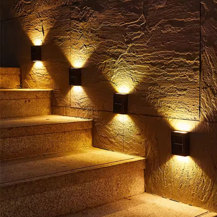 Glowrite™ – Elegante lampada solare da montare a muro