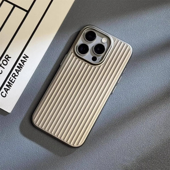 Funda Pro in Titanio per iPhone