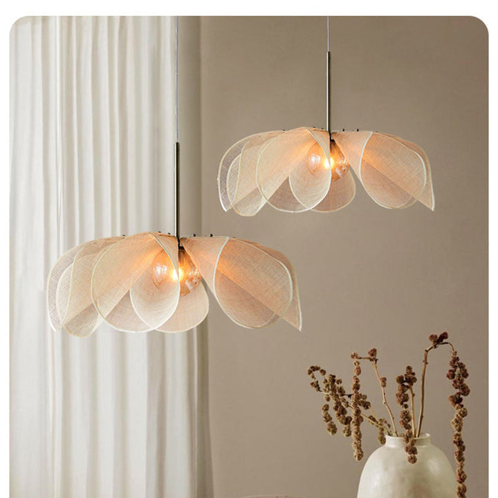 ZenBlossom: Lampada a sospensione in tessuto in stile Japandi floreale con attacco E27 – per sala da pranzo e area bar