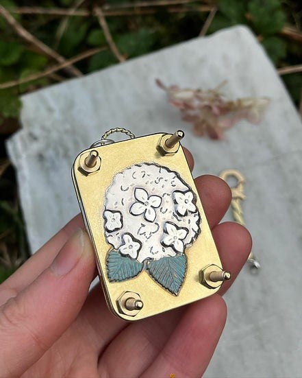 Micro-pressa per fiori | Fatto a mano in argento e ottone | Include 10 fogli di carta per erbario