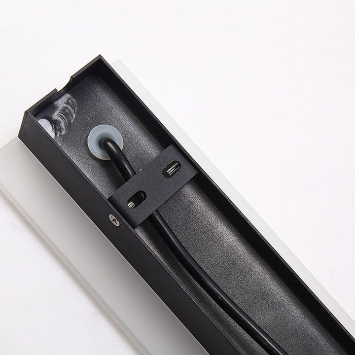 AeroBeam: Applique LED Lineare da Esterno – Lampada da Parete Resistente alle Intemperie in Metallo e Acrilico per Giardino e Corridoio