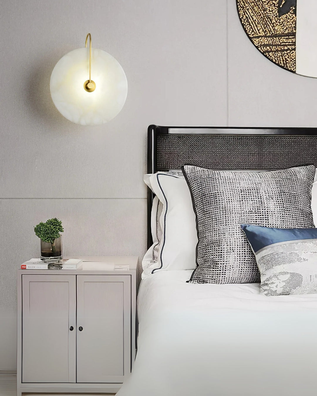 AlbaCiré: Moderno Applique LED in Alabastro dal design circolare – per camera da letto e soggiorno