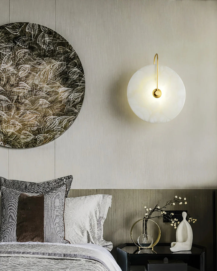 AlbaCiré: Moderno Applique LED in Alabastro dal design circolare – per camera da letto e soggiorno