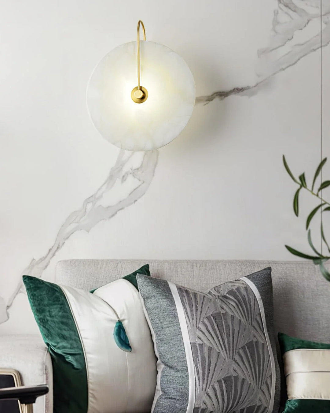 AlbaCiré: Moderno Applique LED in Alabastro dal design circolare – per camera da letto e soggiorno