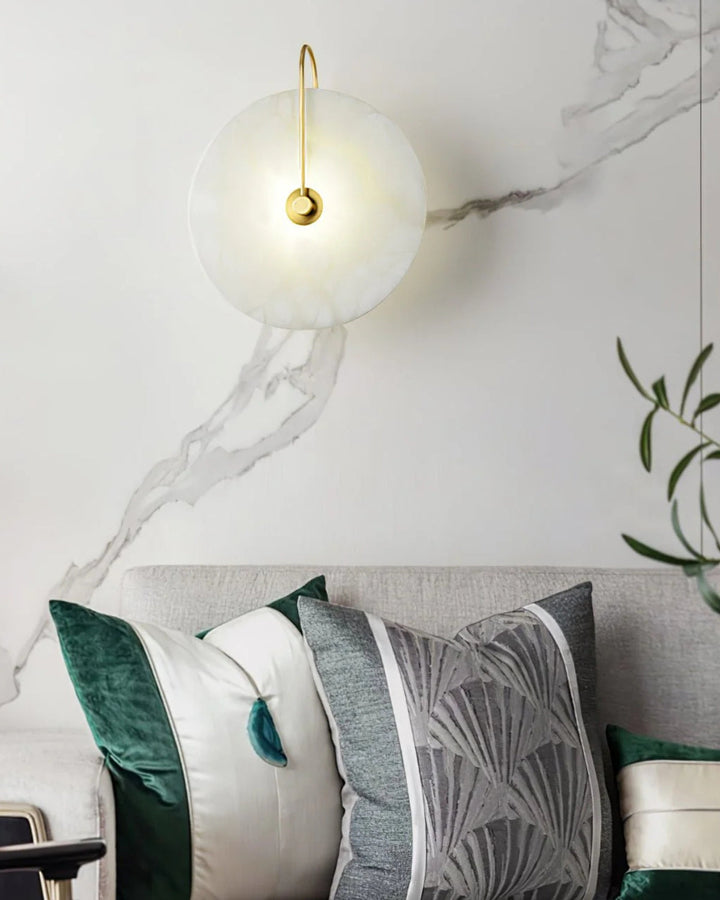 AlbaCiré: Moderno Applique LED in Alabastro dal design circolare – per camera da letto e soggiorno