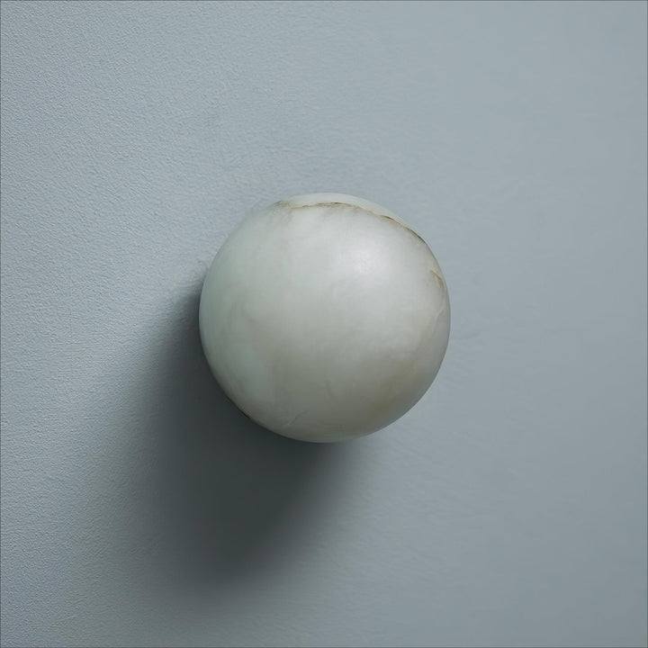 AlbaGlobus: Applique rotonda LED 1-fiamma con sfera in vetro di alabastro e telaio in ferro – per corridoio e soggiorno