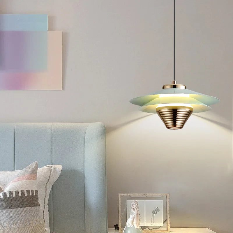AlumaGlow: Lampada a sospensione LED in alluminio – Luce elegante per spazi moderni