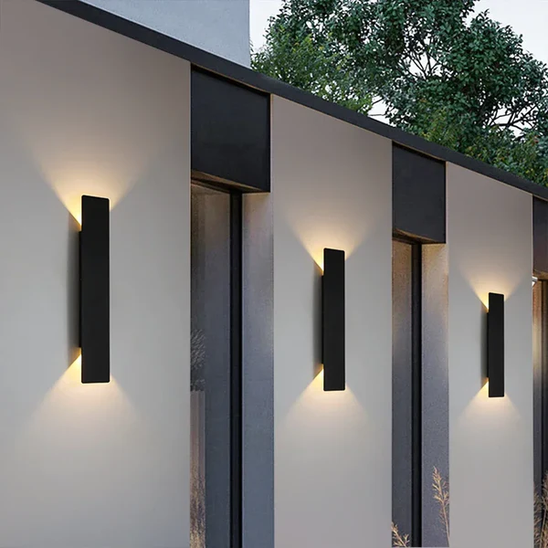 AquaLicht: Applique da esterno LED impermeabile in alluminio – Design moderno