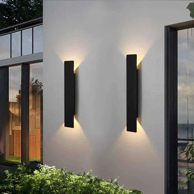 AquaLicht: Applique da esterno LED impermeabile in alluminio – Design moderno