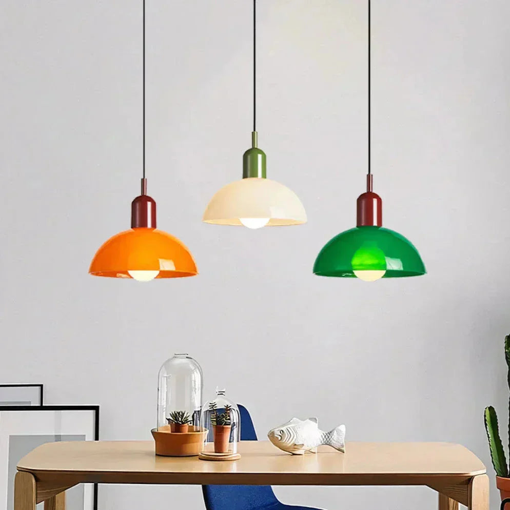Auraviva: Lampada a sospensione LED colorata in vetro a forma di ciotola – per ambienti moderni e classici