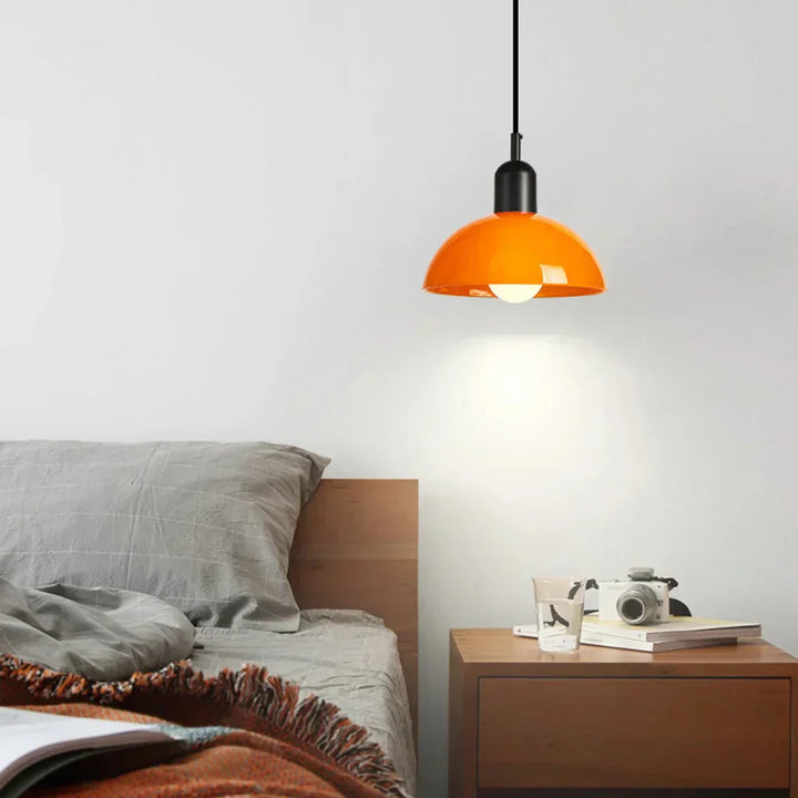 Auraviva: Lampada a sospensione LED colorata in vetro a forma di ciotola – per ambienti moderni e classici