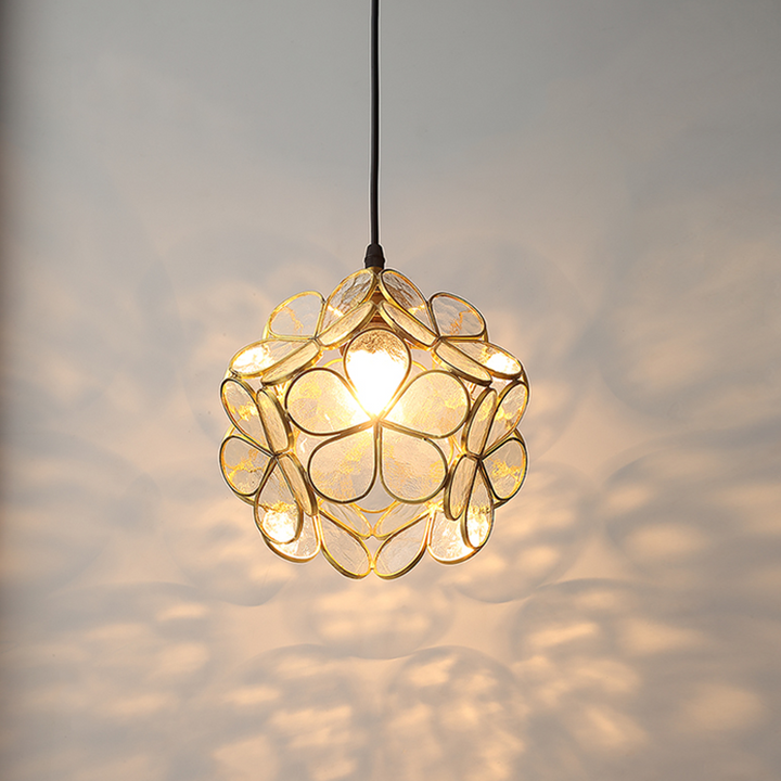 AureliaBloom: Lampada a sospensione in vetro con design a petali – ideale per soggiorno e camera da letto