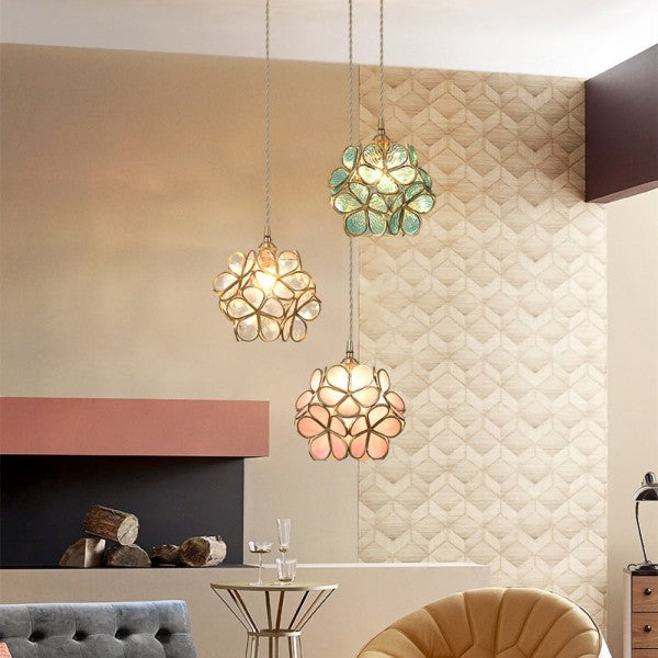 AureliaBloom: Lampada a sospensione in vetro con design a petali – ideale per soggiorno e camera da letto