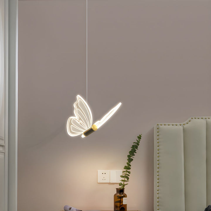 AuriFlair: Lampada a sospensione a forma di farfalla – Design elegante per soggiorno e cameretta