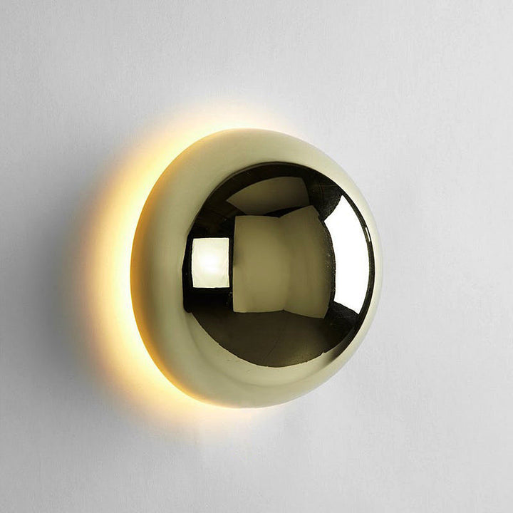 AuriForge: Applique in ferro battuto LED – Lampada da parete senza tempo in stile medievale per corridoio e soggiorno