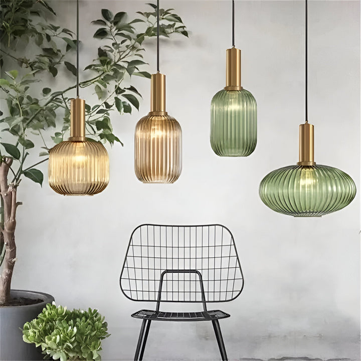 AuriGlas: Lampada a sospensione in vetro design vintage – Elegante lampada a sospensione con dettagli in ottone
