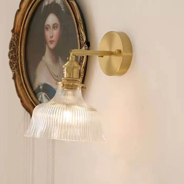AuroraMessing: Elegante Applique LED 1-fiamma con paralume floreale in vetro verde &amp; ottone – ideale per soggiorni &amp; ingressi