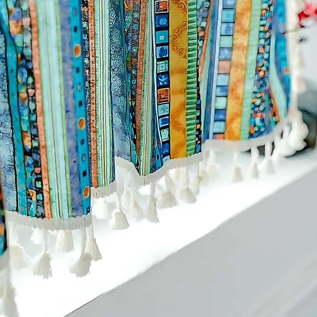 AuroraStrisce: Tendaggi in stile Boho con strisce e pon-pon – eleganti e filtranti per la luce per la camera da letto