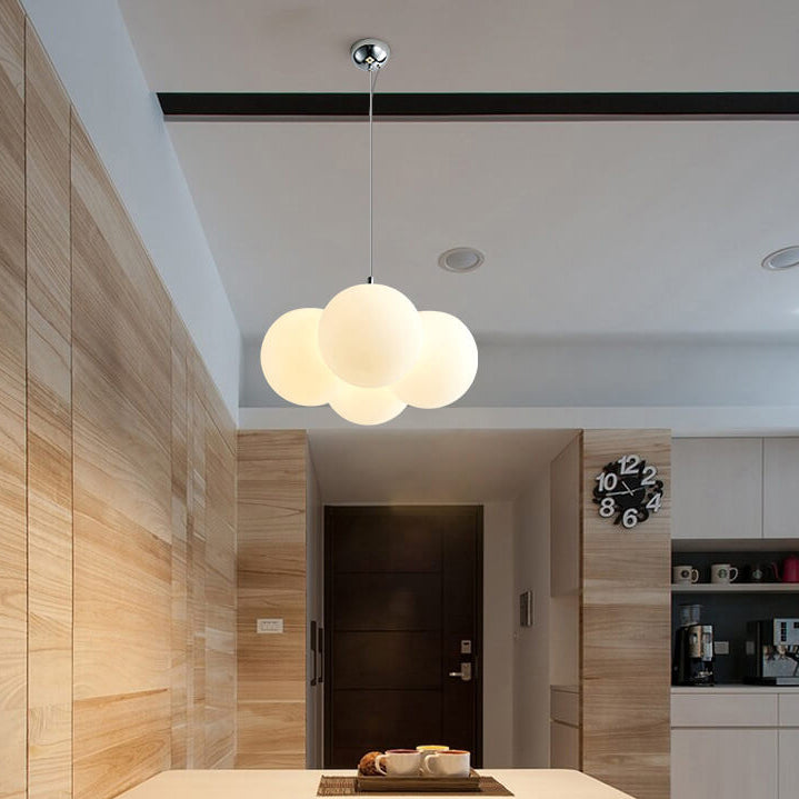 AuroraWolke: Lampada da soffitto LED moderna in stile scandinavo – elegante e accogliente per aree soggiorno e pranzo