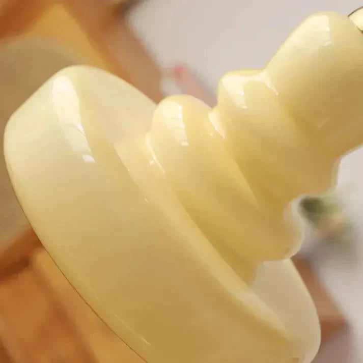Bauvelle: Lampada a sospensione in vetro e ottone in forma di zucca – per ambienti di design eleganti