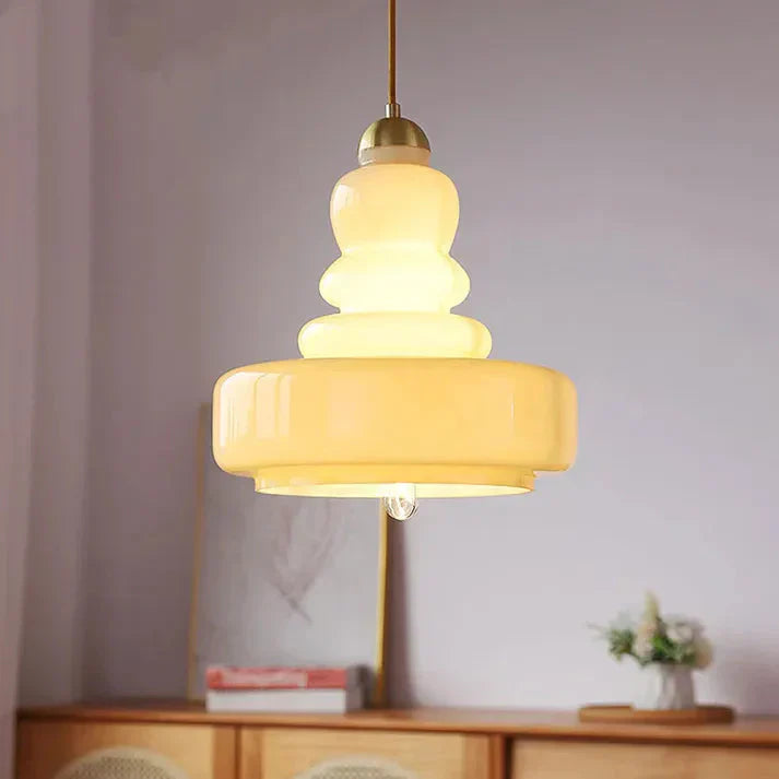 Bauvelle: Lampada a sospensione in vetro e ottone in forma di zucca – per ambienti di design eleganti