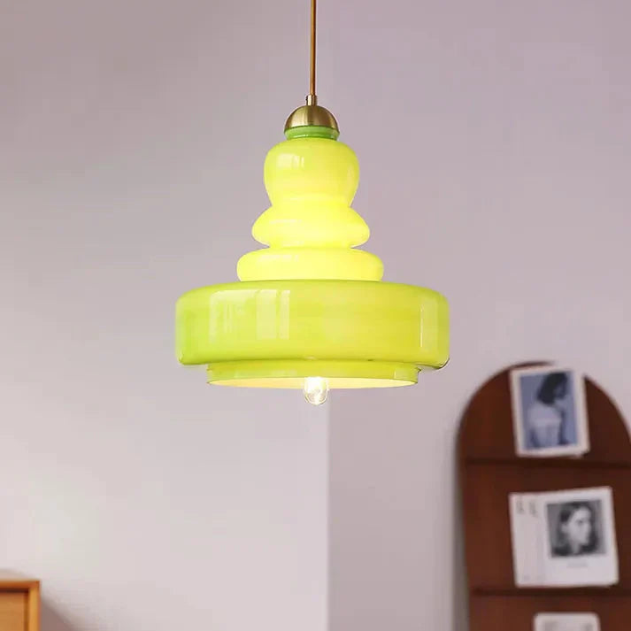 Bauvelle: Lampada a sospensione in vetro e ottone in forma di zucca – per ambienti di design eleganti