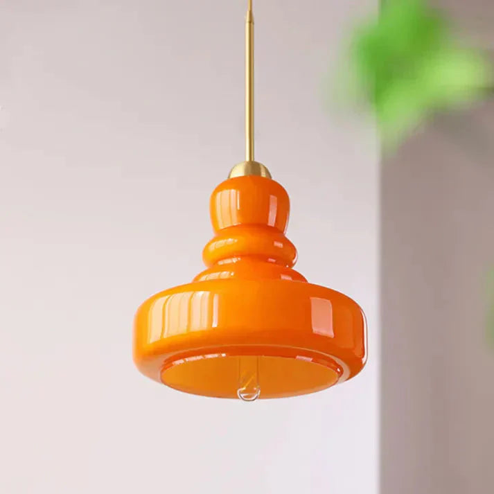 Bauvelle: Lampada a sospensione in vetro e ottone in forma di zucca – per ambienti di design eleganti