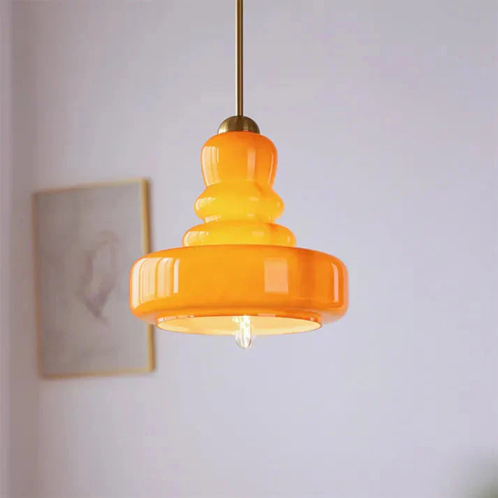Bauvelle: Lampada a sospensione in vetro e ottone in forma di zucca – per ambienti di design eleganti