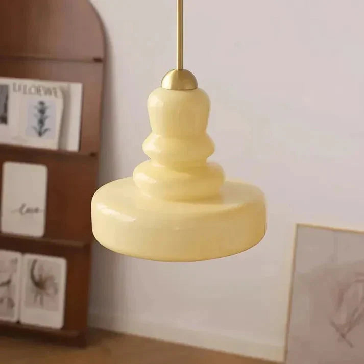 Bauvelle: Lampada a sospensione in vetro e ottone in forma di zucca – per ambienti di design eleganti