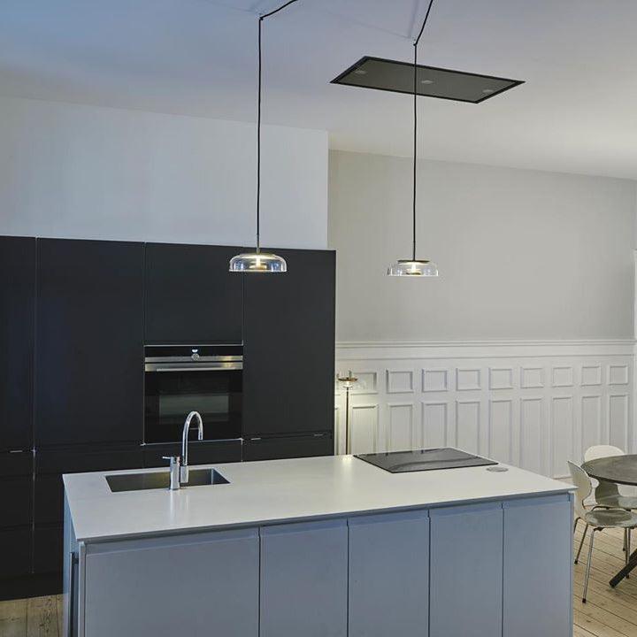 Solara: Lampadario in ottone e vetro con LED integrato – per sala da pranzo e soggiorno