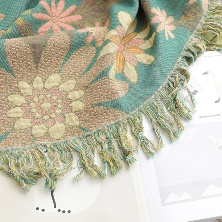 BlütenGrün: Coperte in cotone con design jacquard a motivo floreale e funzione reversibile – per divano e camera da letto