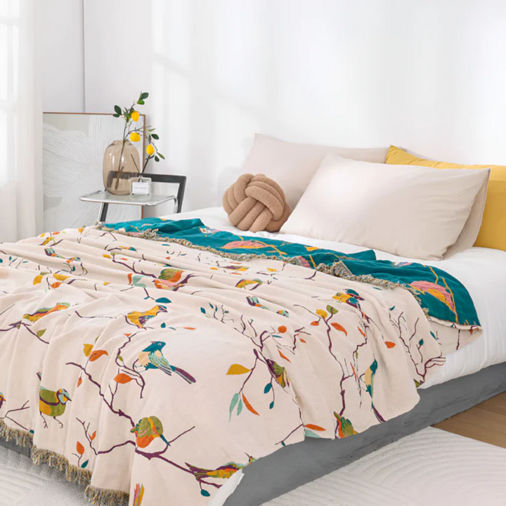 BohoNest: Coperta in Cotone con Motivo di Uccelli – Leggera Coperta da Coccolare con Frange