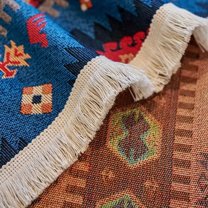 BohoNomad: Copridivano Boho con motivo geometrico – Copertura colorata in Chenille per il soggiorno