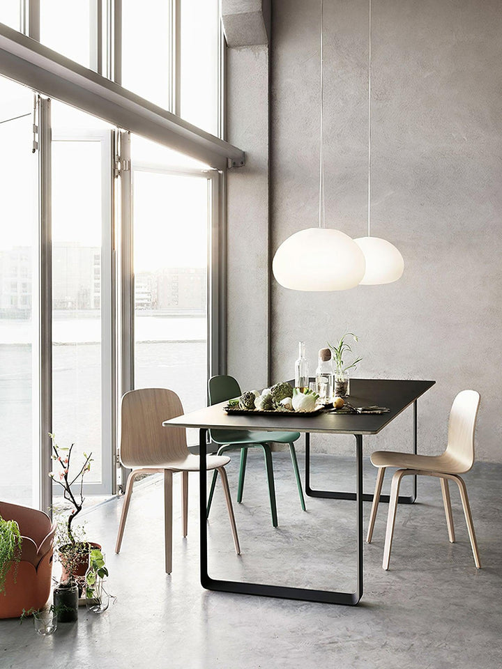 Bunelle: Lampada a sospensione in vetro e metallo a forma di panino – per ambienti accoglienti