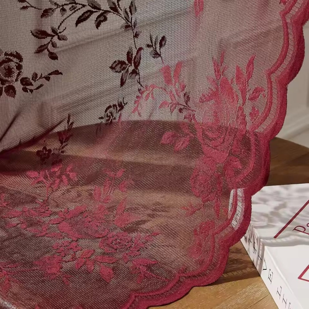 CharmSpitze: Tende in pizzo semitrasparenti – design romantico per un&