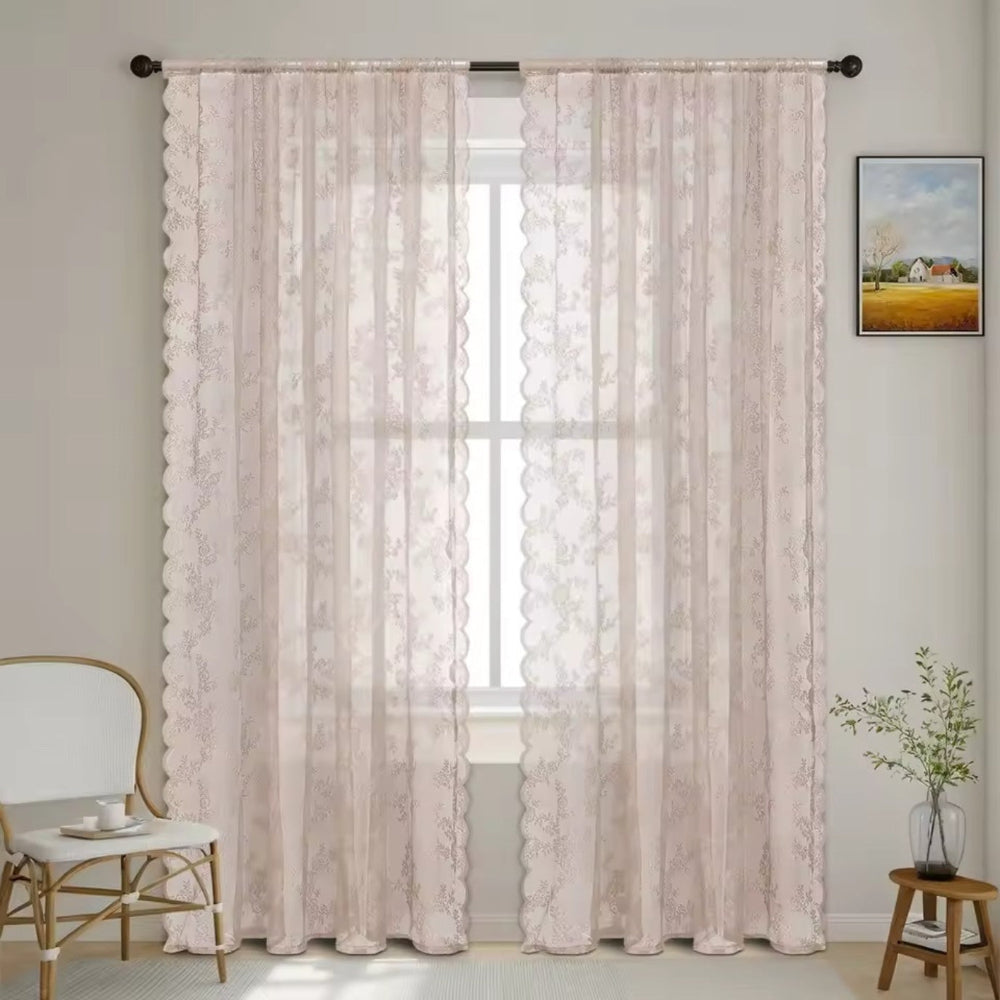 CharmSpitze: Tende in pizzo semitrasparenti – design romantico per un&